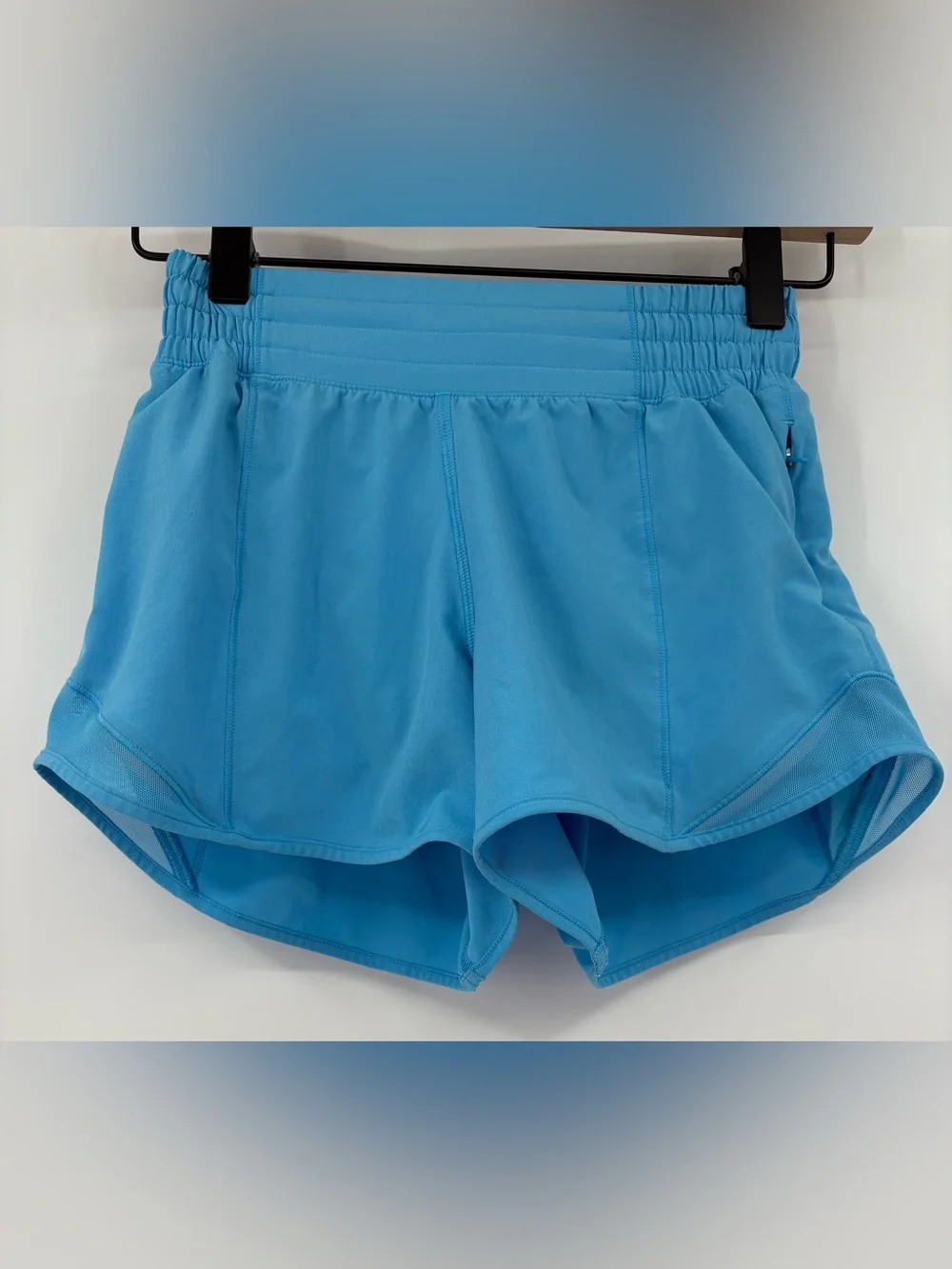 Lululemon Hotty Hot High-Rise 4” Lined Shorts Blue Size 0 - Picture 2 of 8